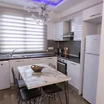 Black Jack Next To Chamada Casino By Holidaykeys Apartament